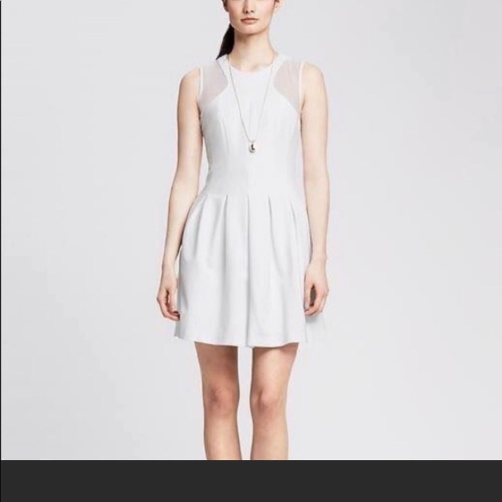 Banana Republic Fit & Flare Dress 👗